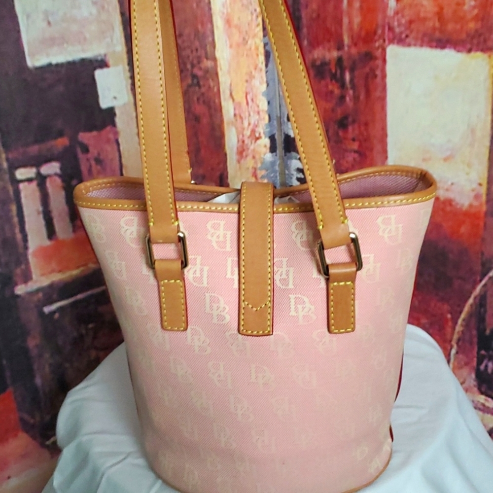 Dooney&Bourke bucket handbag dust pink - Picture 2 of 4